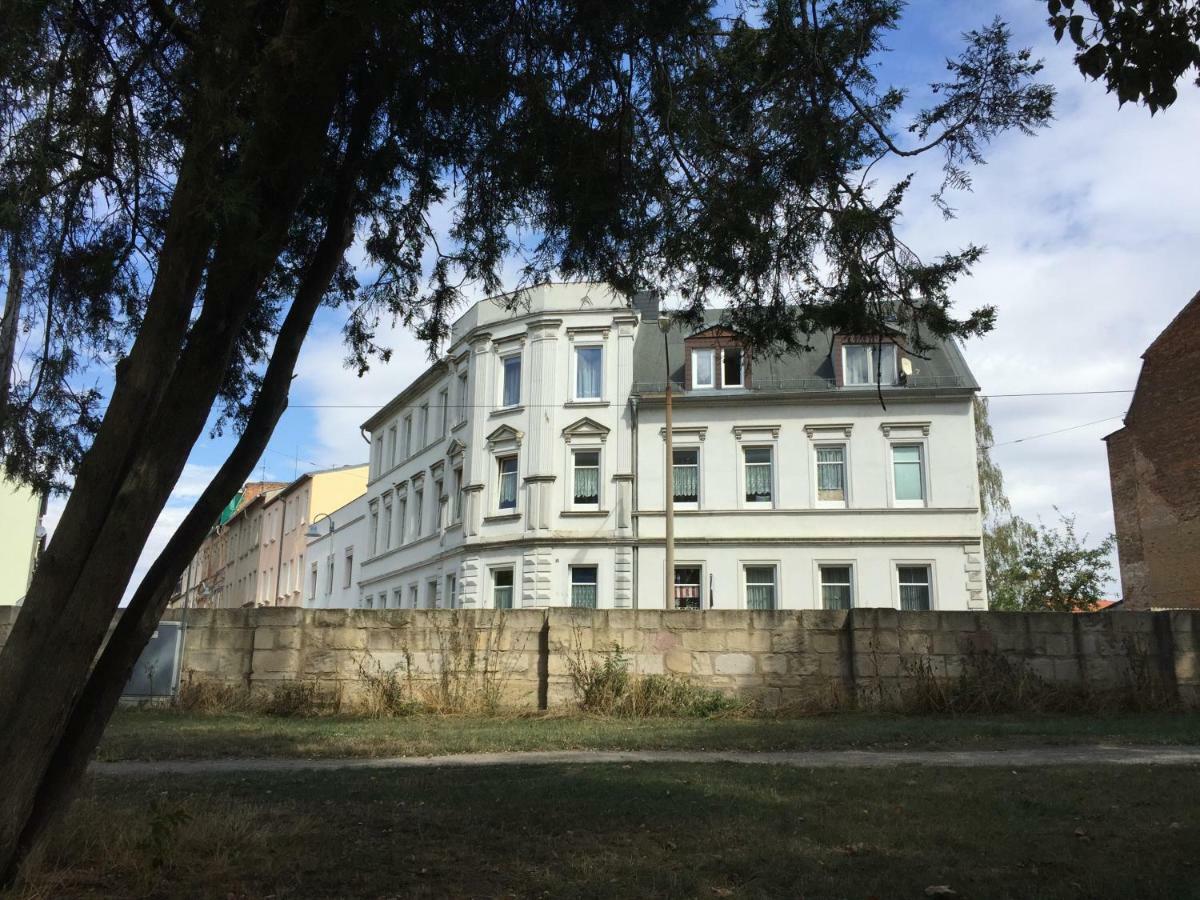 Apartments Am Park Naumburg  Exteriör bild
